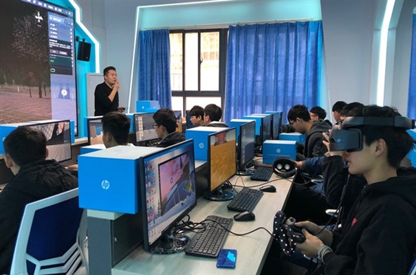 虚拟仿真教学系统:助力学生全面发展的新动力 - 武汉云中享科技