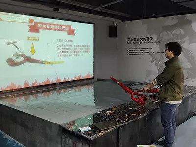 百变互动消防馆案例_临沂消防体验馆虚拟灭火案例现场图
