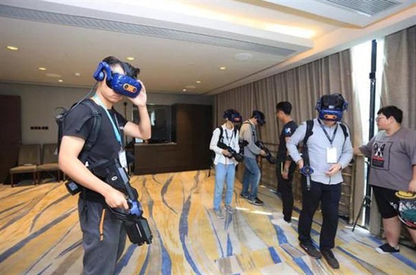 vr多人互动软件是怎么开发的 - 武汉百变互动