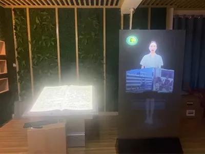 百变互动科技馆案例_新疆创感全息阅读教室电子翻书虚拟讲解员案例现场图